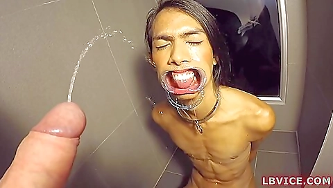 Skinny brunette with a long hair getting a creampie