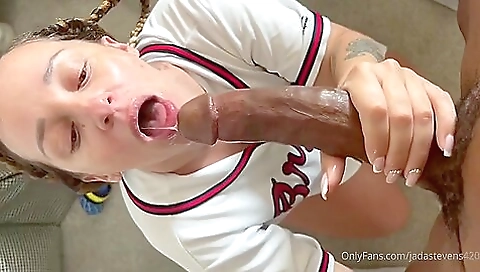 Amateur black chick in black socks and dress gets fucked