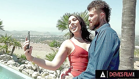 Brunette anal sex with a large dick for a big ass girl